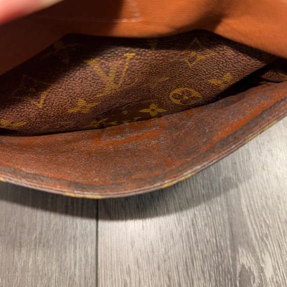 Louis Vuitton Jeune Fille MM Shoulder Bag in Monogram Brown✨ - Picture 15 of 17